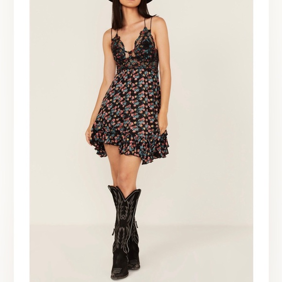 Free People One Adella Slip Sz Small - NWOT - Picture 3 of 5